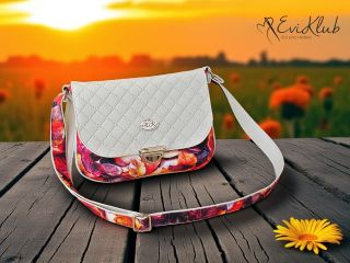 Mína - malá kabelka *** v kombinaci potištěná koženka od Majdy + koženka prošev... * na zadní straně kapsa s koženkovou...